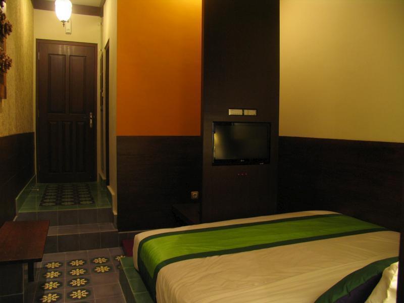 Dhanesvara Holistic Unique Homestay Wonotjolo Exterior foto