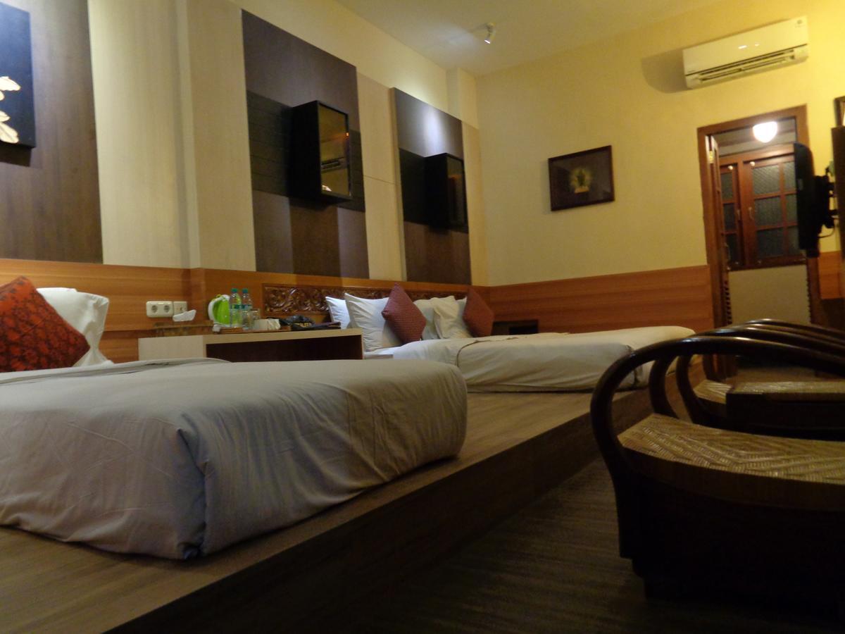 Dhanesvara Holistic Unique Homestay Wonotjolo Exterior foto