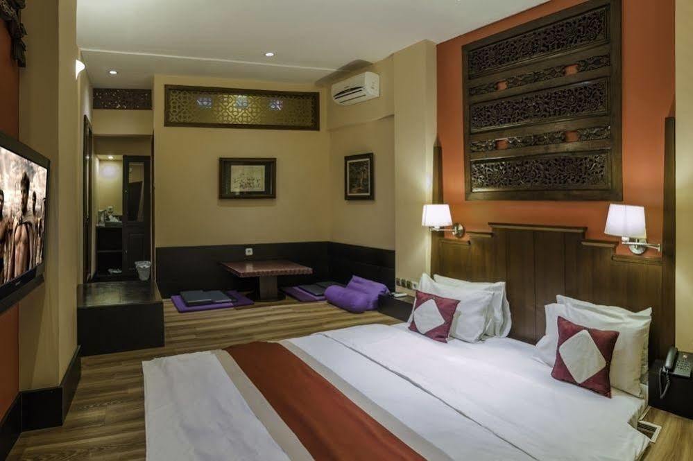 Dhanesvara Holistic Unique Homestay Wonotjolo Exterior foto