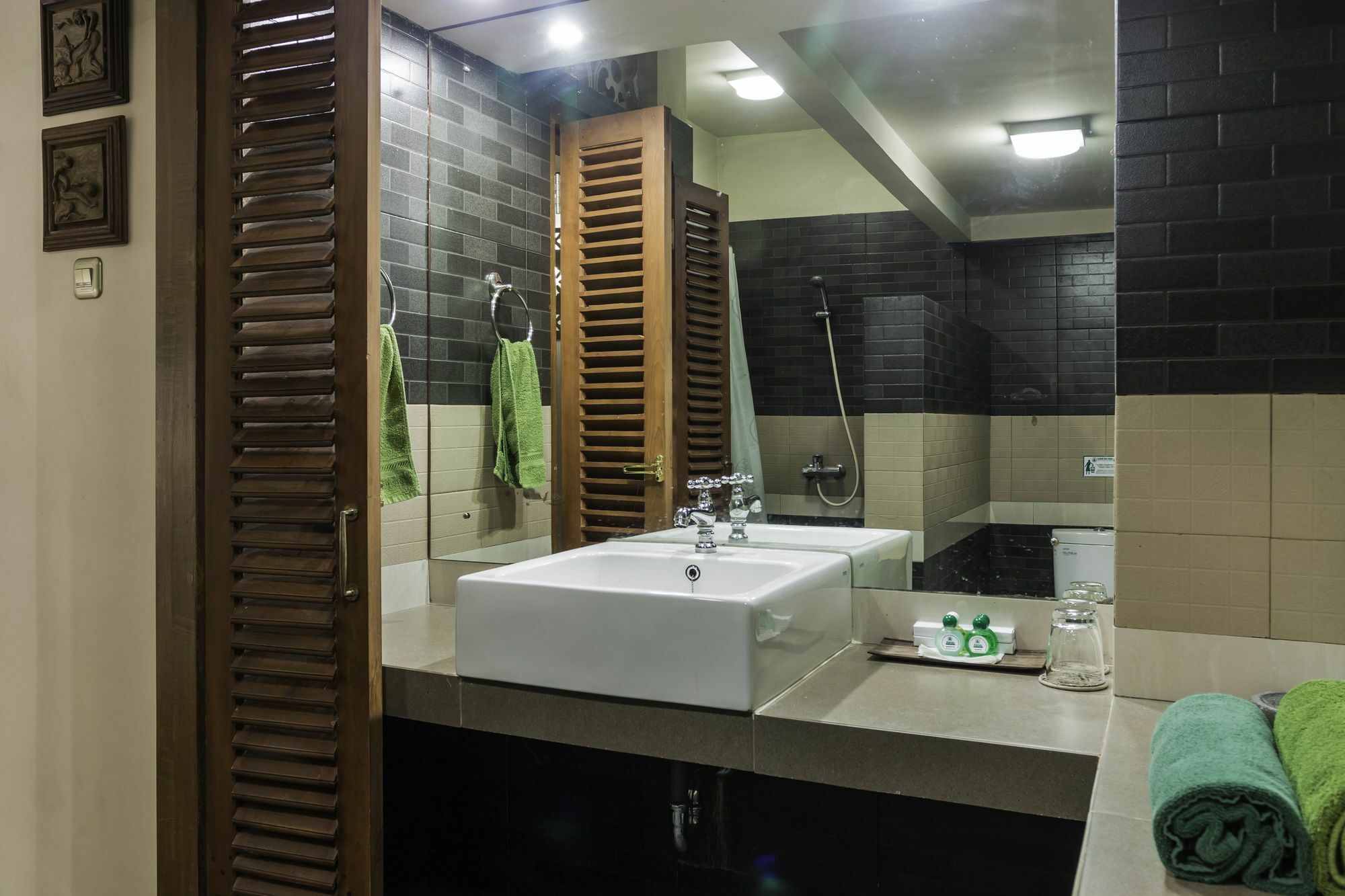 Dhanesvara Holistic Unique Homestay Wonotjolo Exterior foto