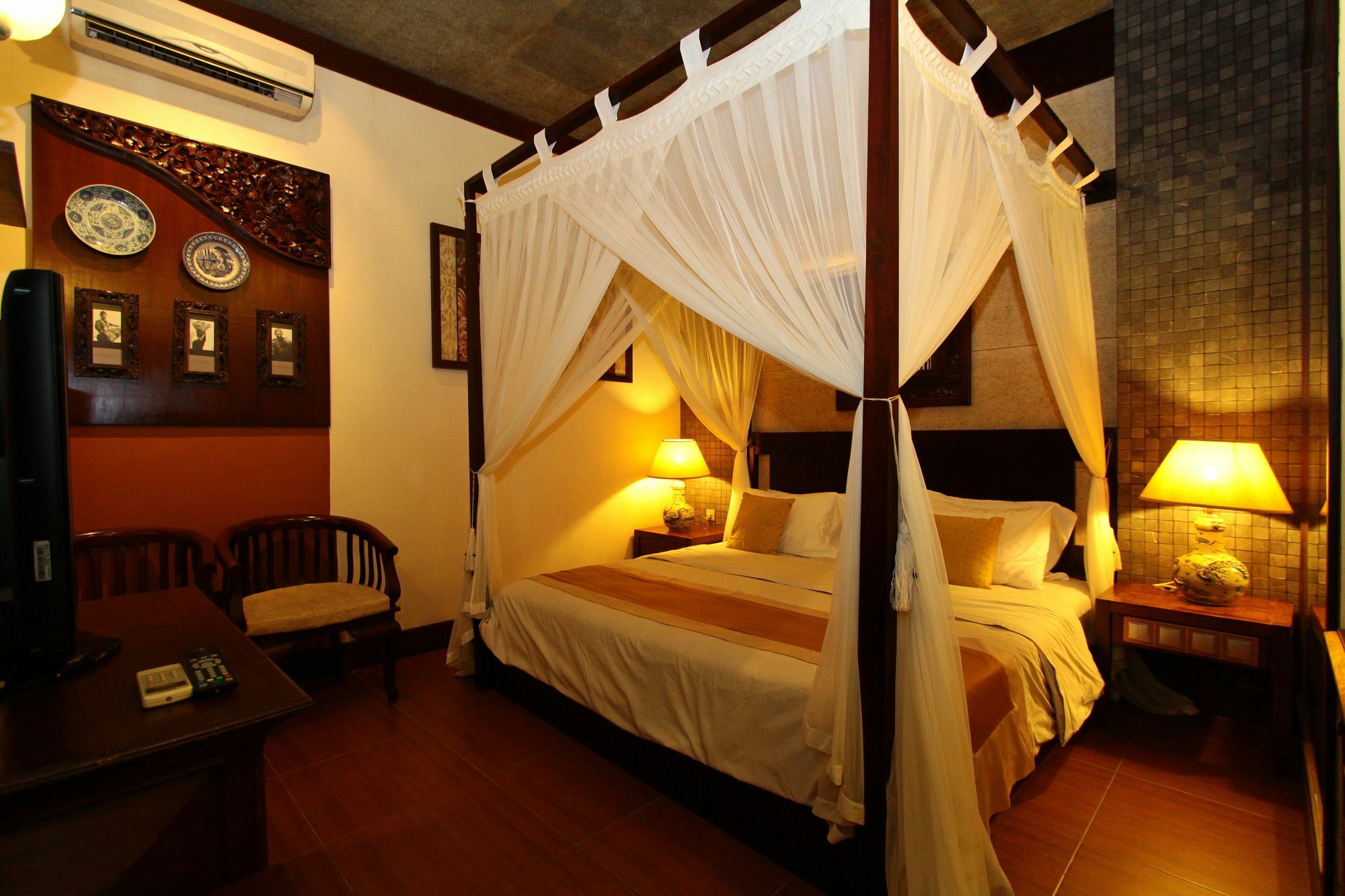 Dhanesvara Holistic Unique Homestay Wonotjolo Exterior foto
